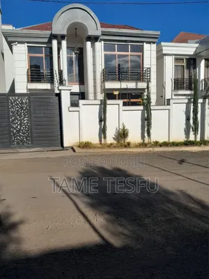 Furnished 8bdrm House in ሀያት, Bole for sale