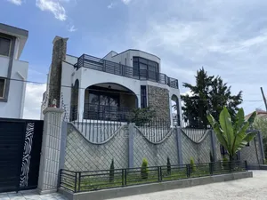 Furnished 8bdrm House in መገናኛ አምች, Bole for sale