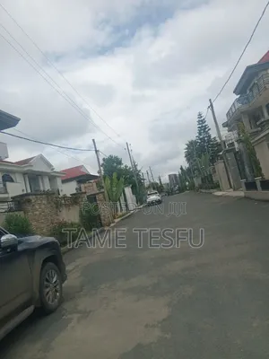 Furnished 10bdrm House in ሀያት ዞን, Bole for sale