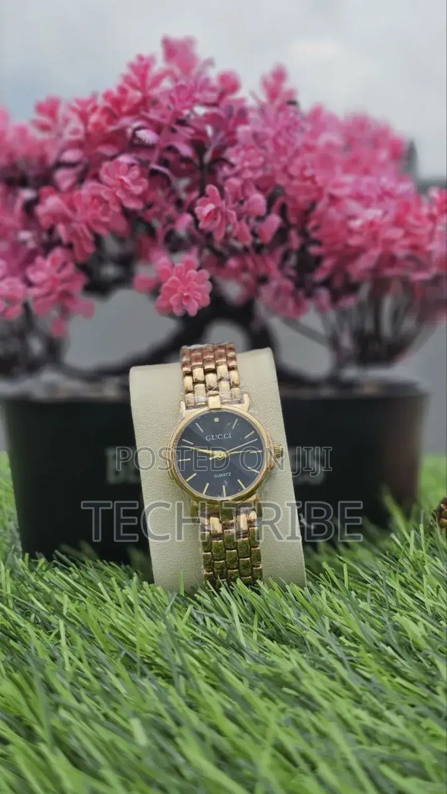 Gucci Ladies Watches
Luxury Design, Elegant Finish and Perfect Style