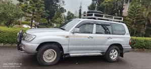 Toyota Land Cruiser 2004 Silver