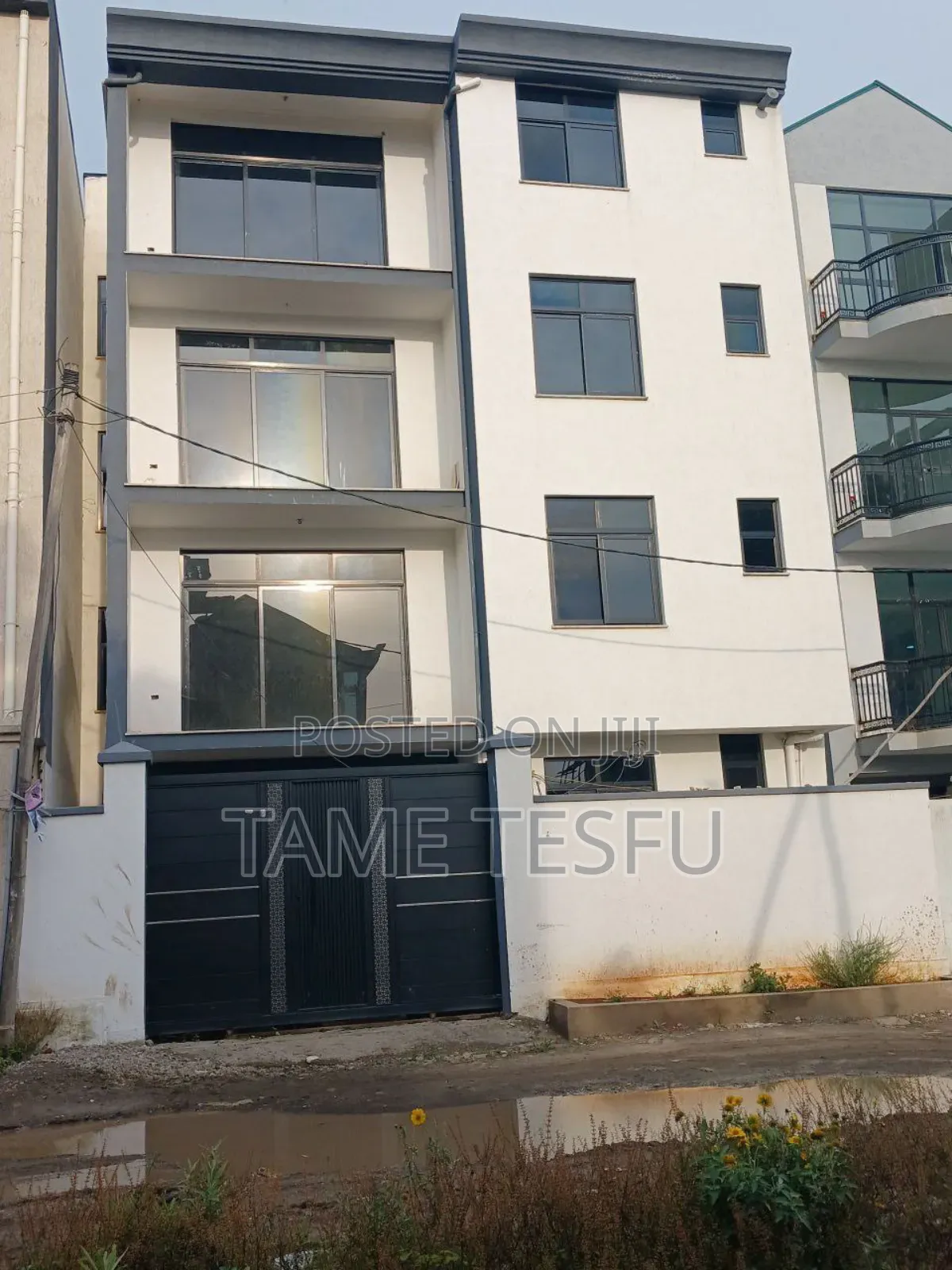 Furnished 8bdrm House in ሀያት, Bole for sale