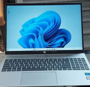 New Laptop HP Pavilion 15 16GB Intel Core Ultra 5 SSD 512GB