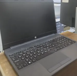 New Laptop HP Stream Notebook 8GB Intel Core I5 SSD 1T