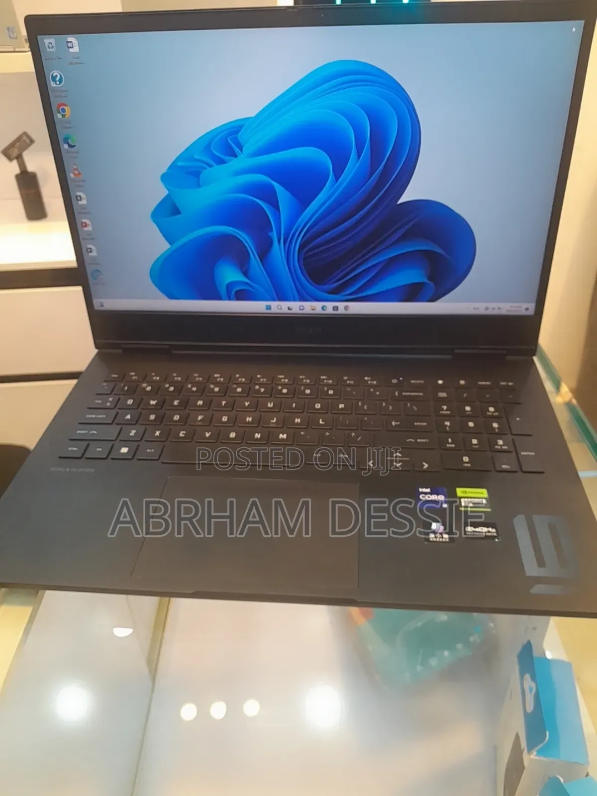 New Laptop HP 32GB Intel Core I9 SSD 1T