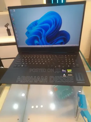 New Laptop HP 32GB Intel Core I9 SSD 1T