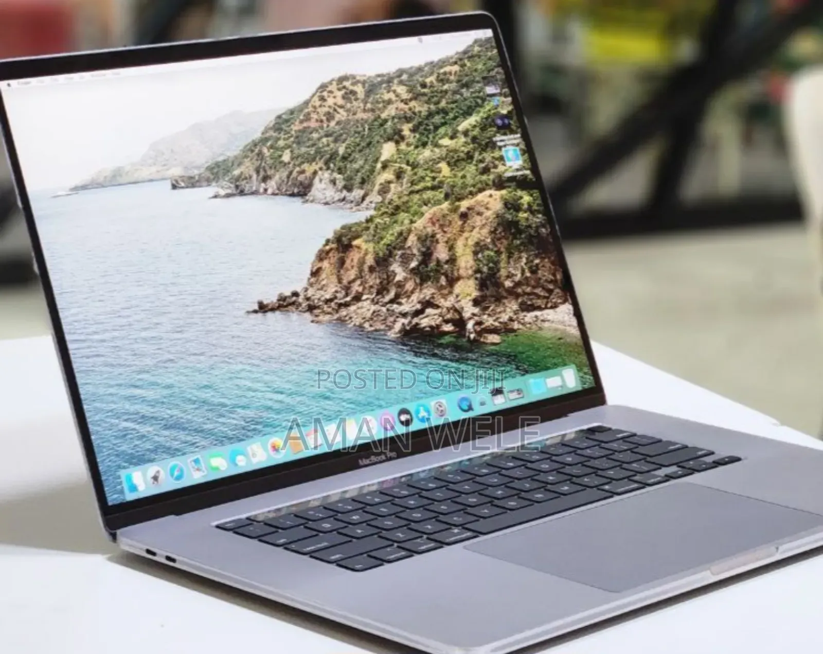 New Laptop Apple MacBook Pro 2019 32GB Intel Core I9 SSD 1T