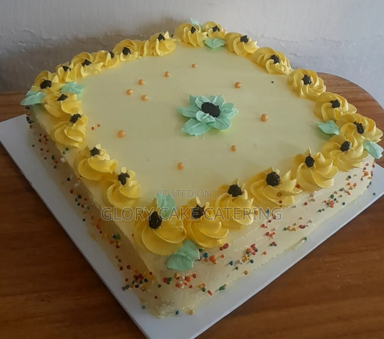 1 Kg Sweet Vanilla Flavor Cake