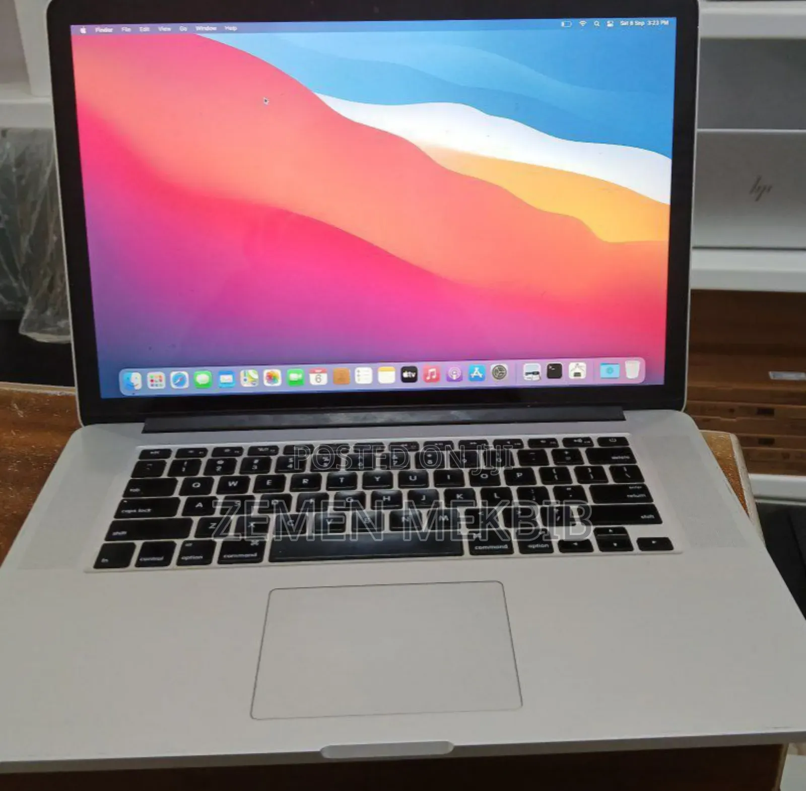 New Laptop Apple MacBook Pro 2015 16GB Intel Core I7 SSD 256GB