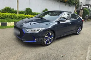 Hyundai Avante 2017 Blue