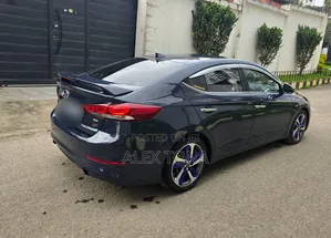 Hyundai Avante 2017 Blue