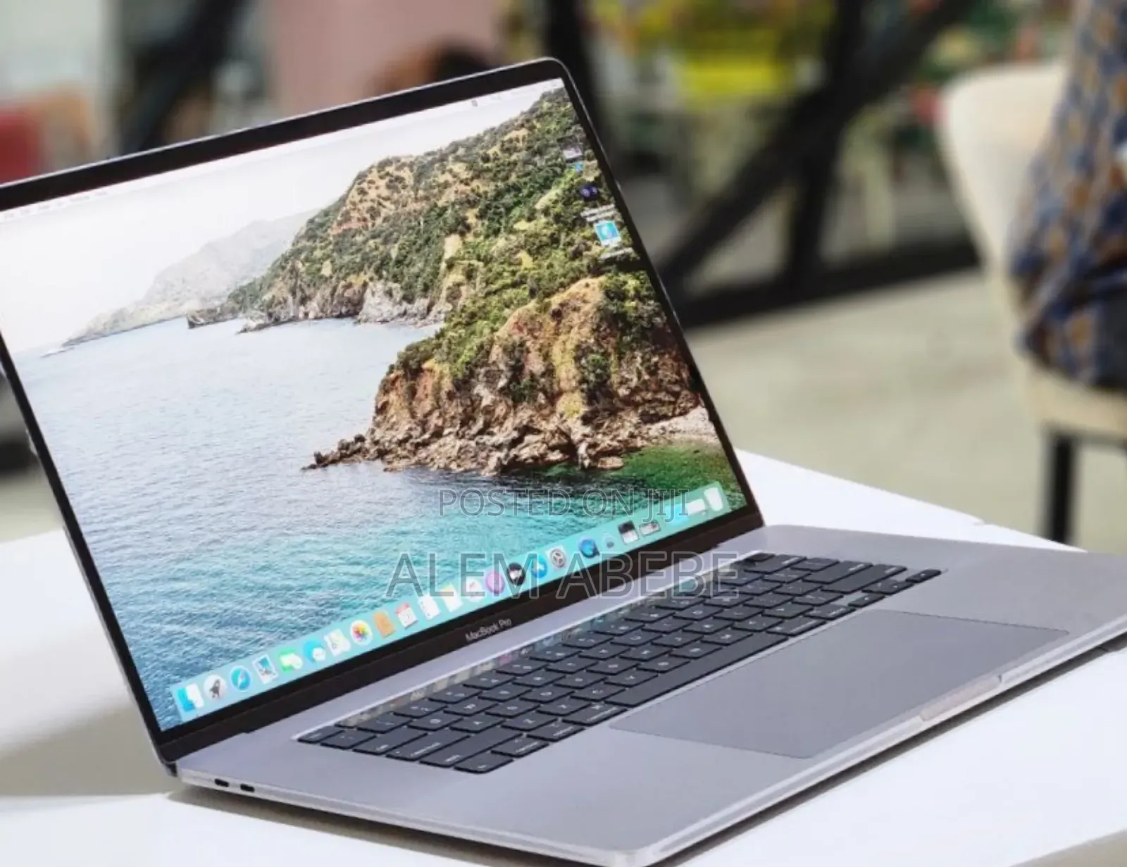 New Laptop Apple MacBook Pro 2019 32GB Intel Core I9 SSD 1T
