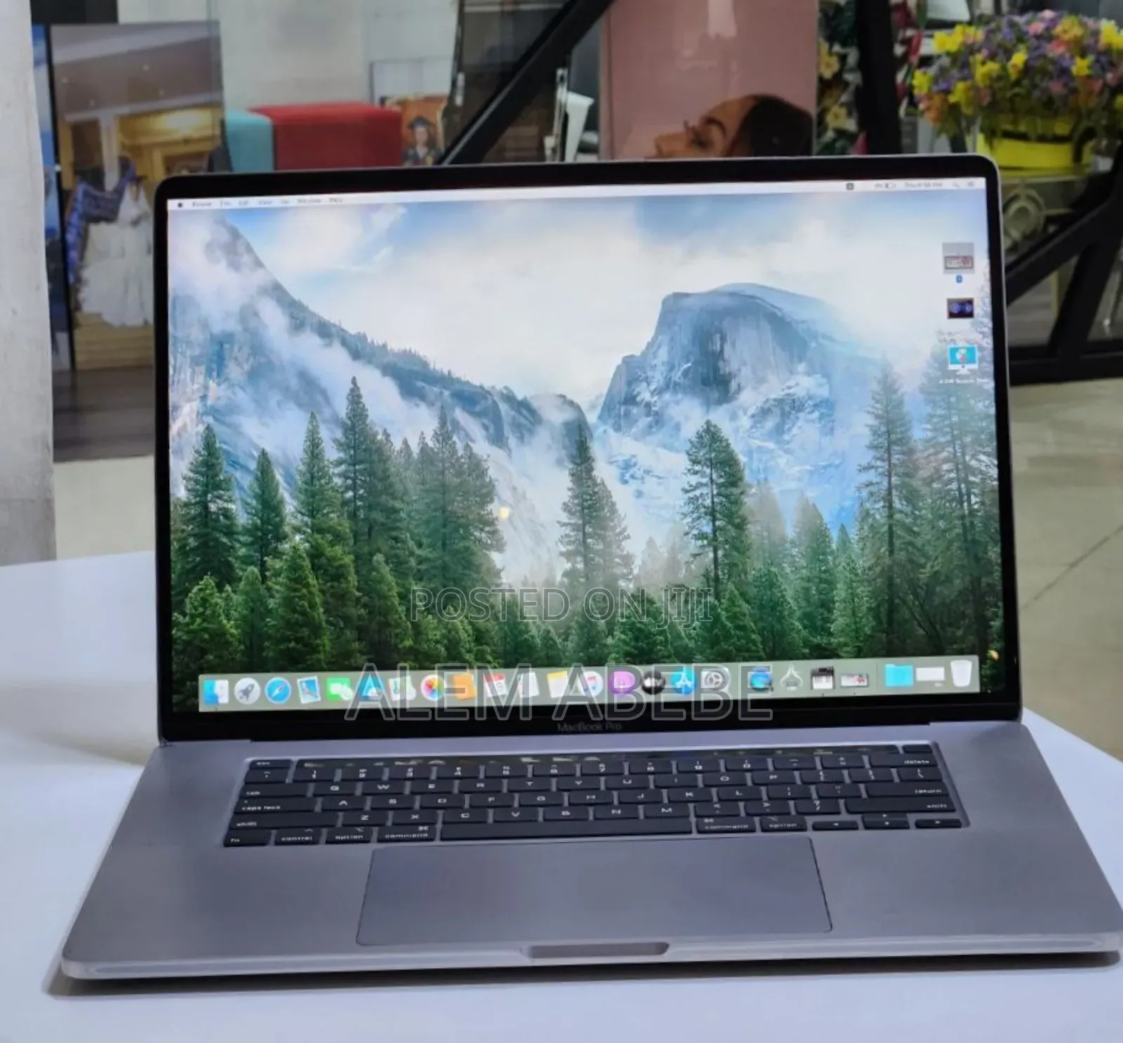 New Laptop Apple MacBook Pro 2019 32GB Intel Core I9 SSD 1T