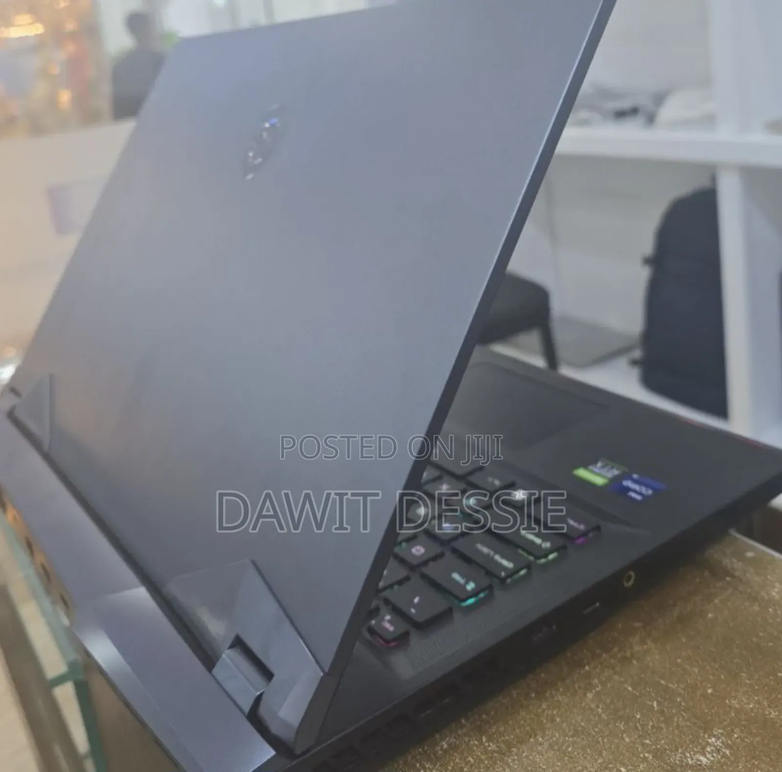 New Laptop MSI Raider GE76 12UGS 16GB Intel Core I9 SSD 1T