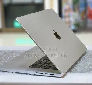 New Laptop Apple MacBook Pro M1 32GB Apple M1 Pro SSD 512GB