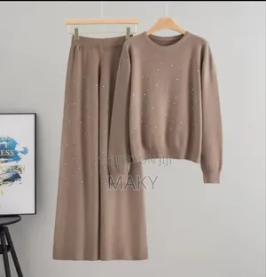 Photo - Two Set Tuta