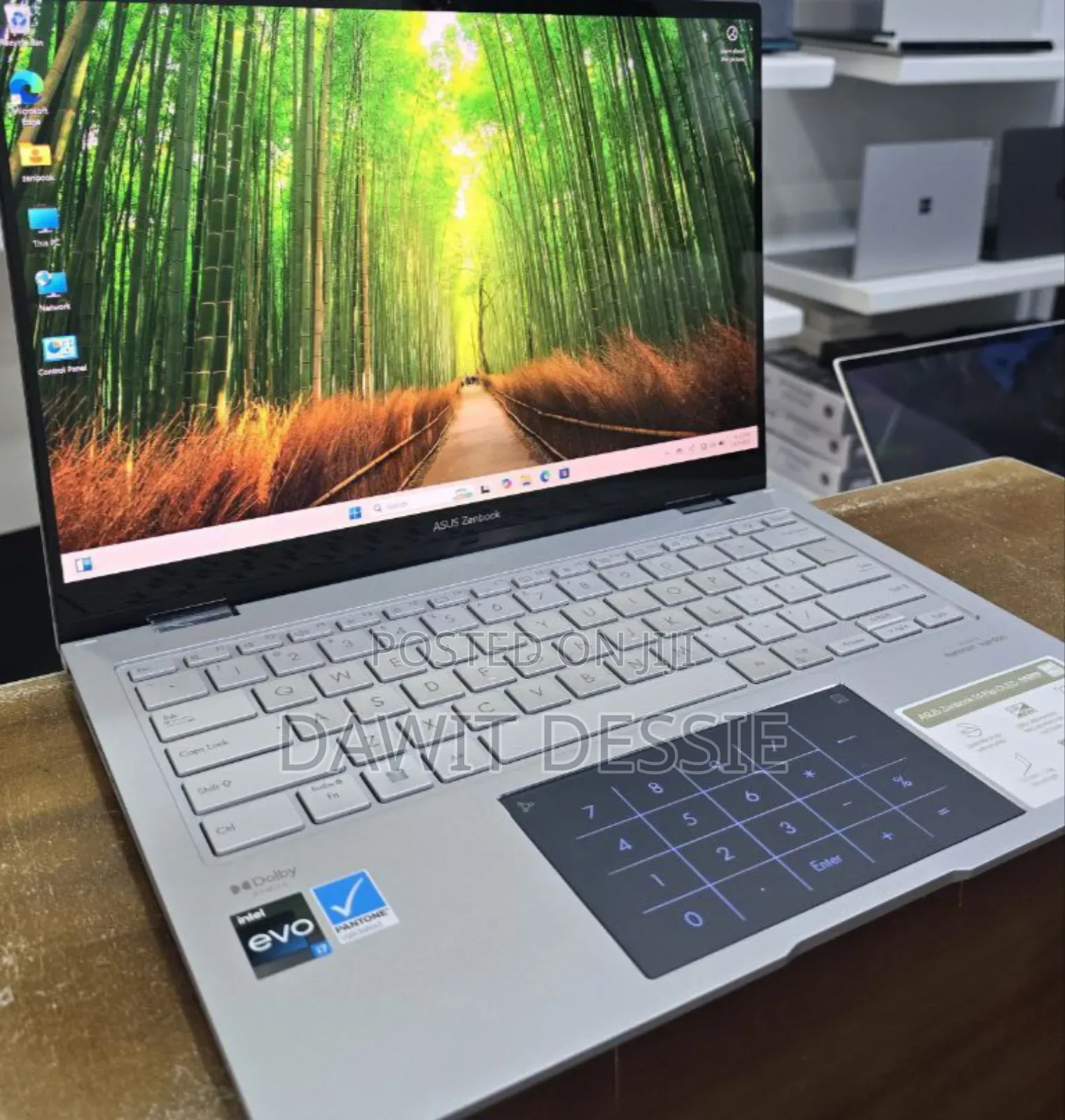 New Laptop Asus ZenBook Flip UX360CA 16GB Intel Core I7 SSD 1T