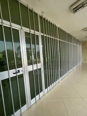 Photo - Warehouse for Rent! የሚከራይ መጋዘን!