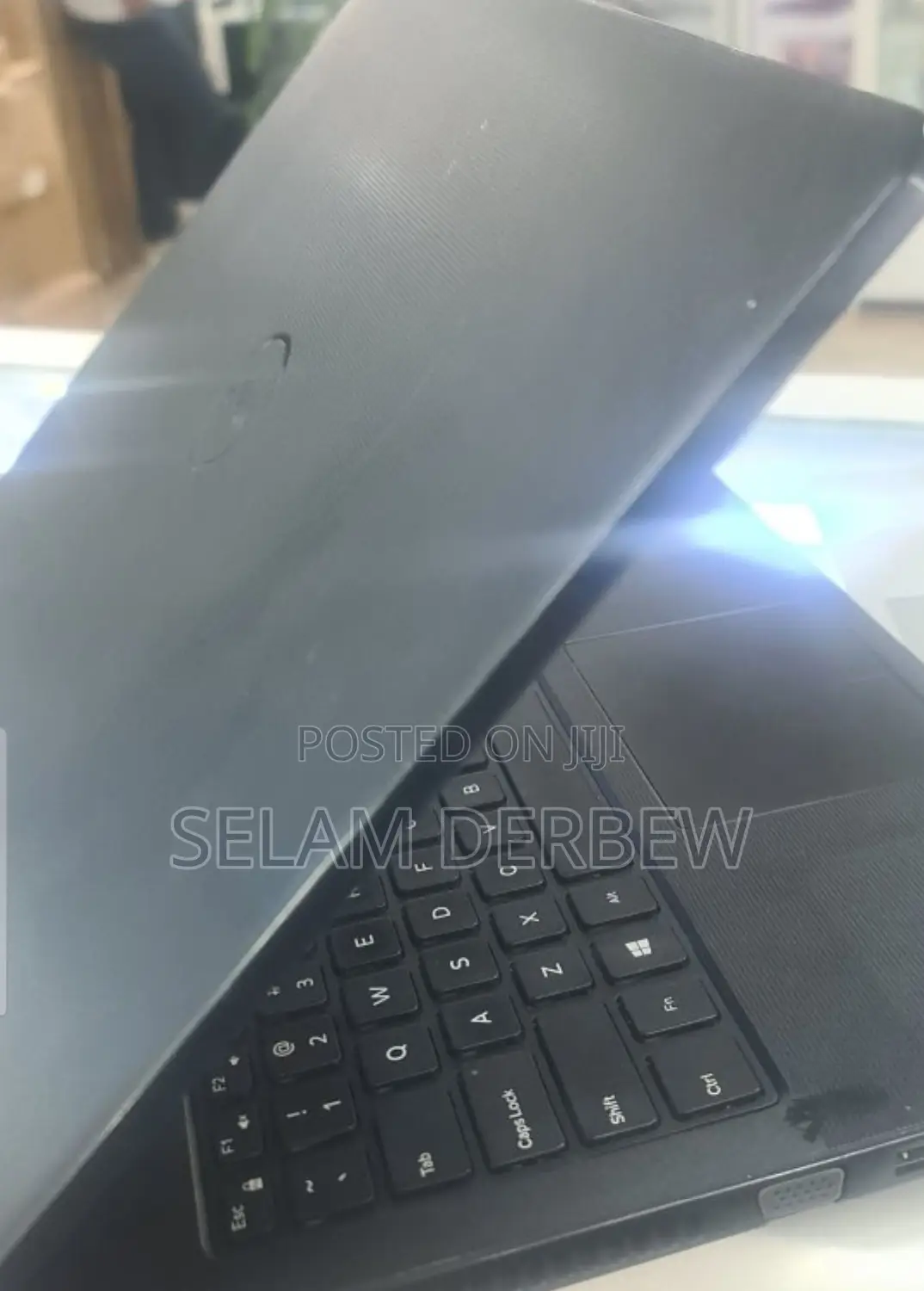 Laptop Dell Vostro 3445 4GB Intel Core I5 SSD 1T