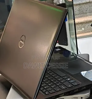 Photo - New Laptop Dell XPS 15 8GB Intel Core I7 HDD 1T