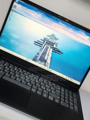 New Laptop Lenovo V15 8GB AMD Ryzen 3 SSD 256GB