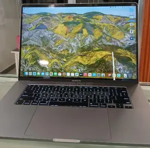 Photo - New Laptop Apple MacBook Pro 2019 16GB Intel Core I5 SSD 512GB