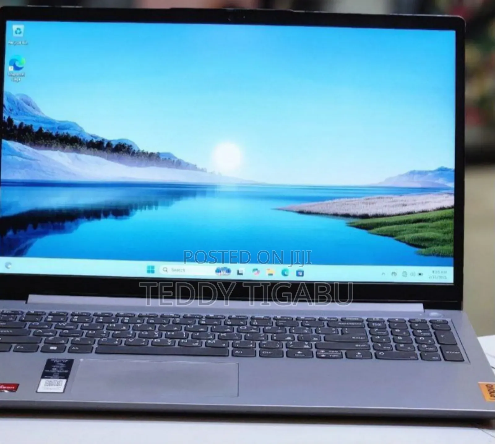 New Laptop Lenovo 8GB AMD Ryzen 5 SSD 512GB