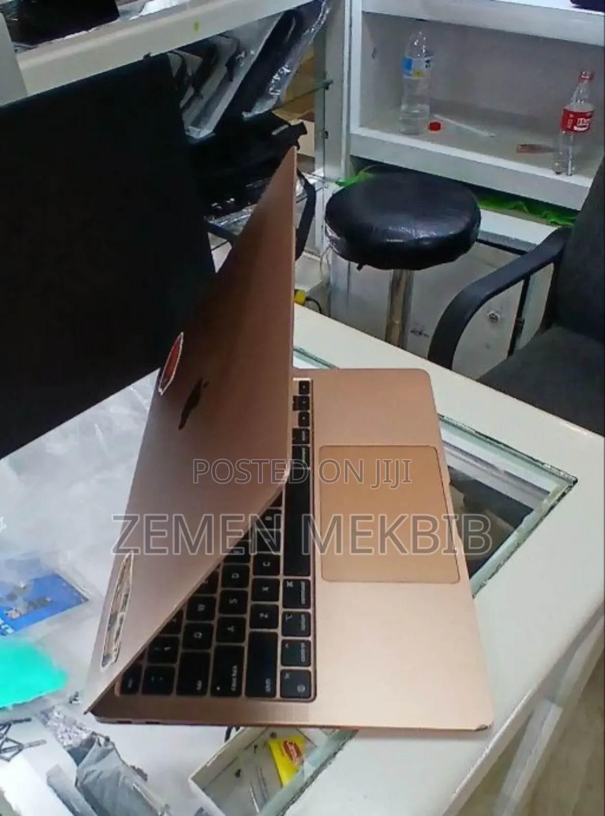 New Laptop Apple MacBook Air 2020 M1 8GB Intel Core I7 SSD 256GB