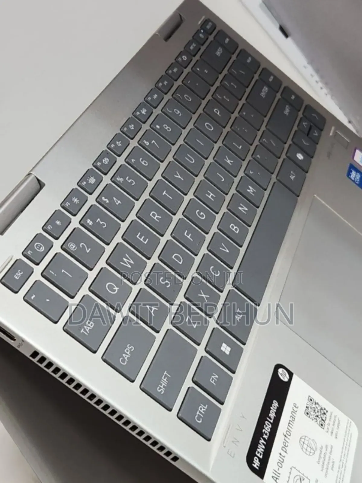 New Laptop HP Envy X360 8GB Intel Core I5 SSD 1T