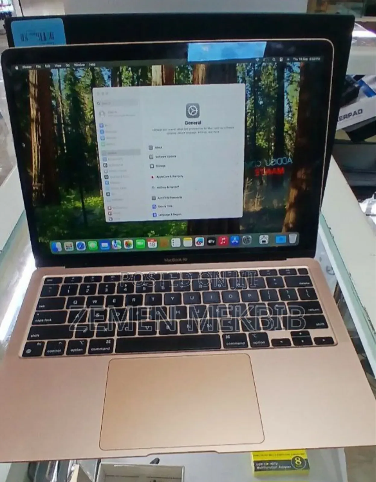 New Laptop Apple MacBook Air 2020 M1 8GB Intel Core I7 SSD 256GB