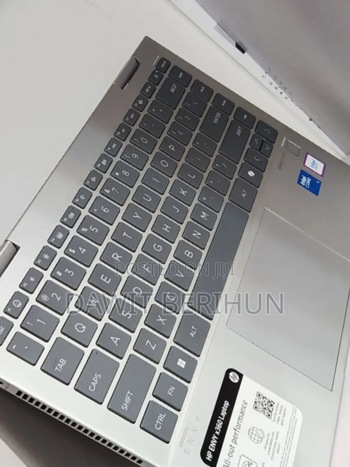 New Laptop HP Envy X360 8GB Intel Core I5 SSD 1T