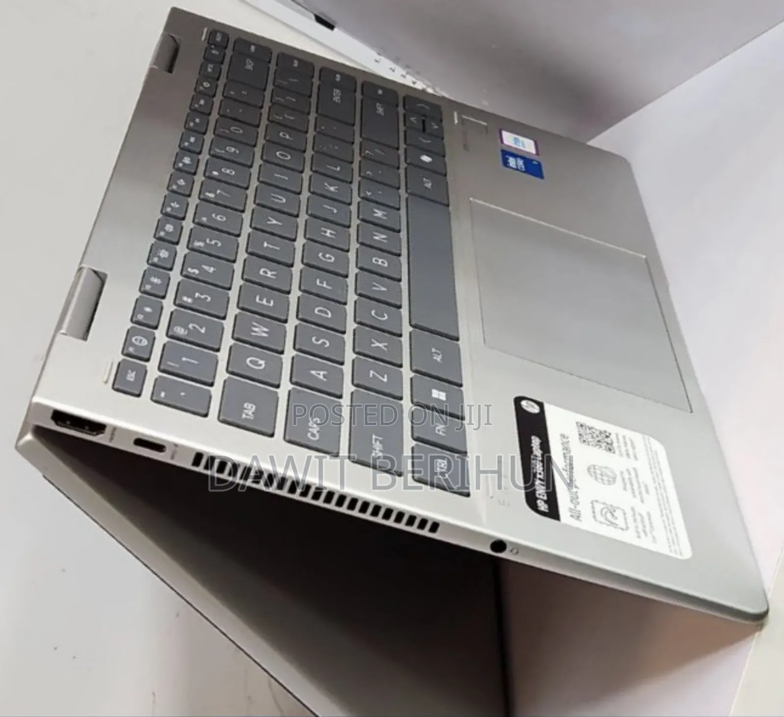 New Laptop HP Envy X360 8GB Intel Core I5 SSD 1T