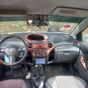 Toyota Vitz 1.0 FWD 5dr 2002 Silver