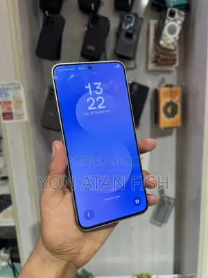 Photo - New Samsung Galaxy S25 FE 256 GB Blue