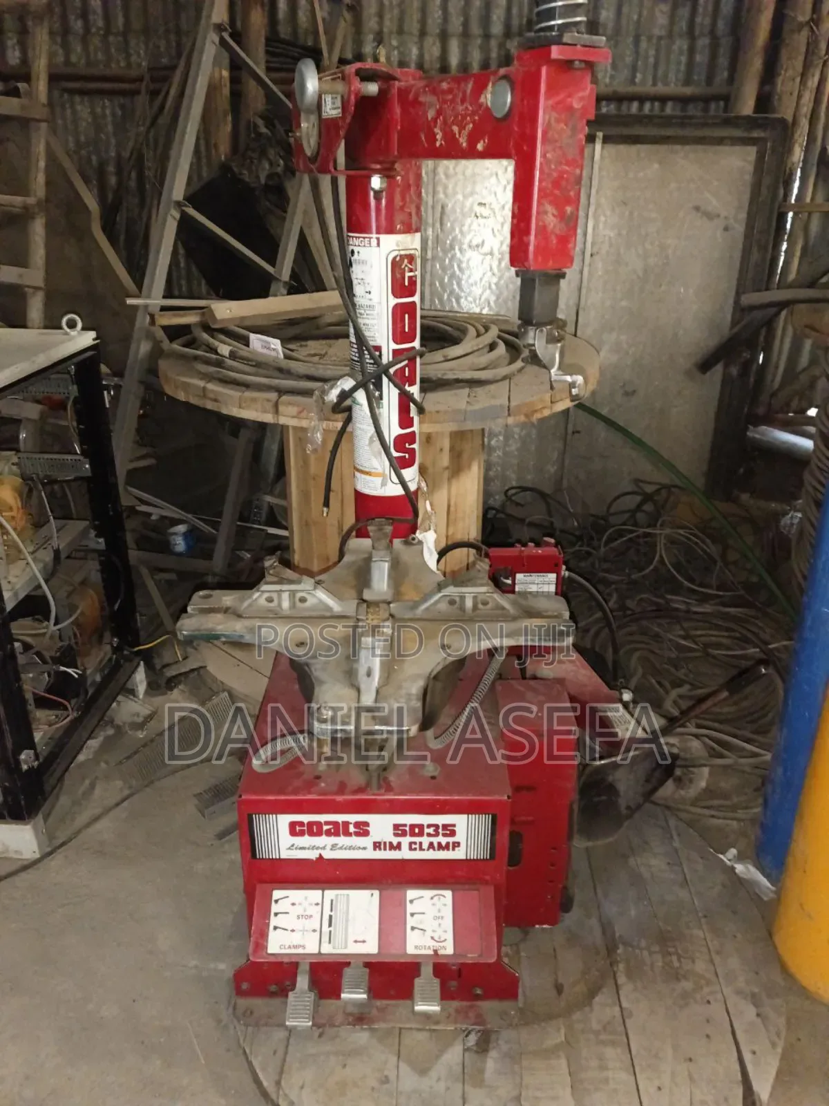 Tire Changer (Rim Clamp) የጎማ ቸርኬ መቀየሪያ ማሽን