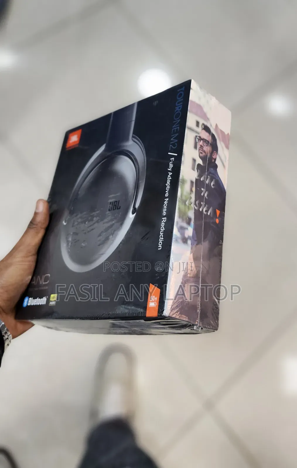 JBL Tourone M2 Headset Active Noise Reduction