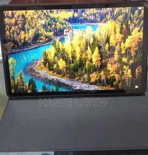 New Laptop Huawei MateBook 13 WRT-W19E 8GB Intel Core I5 SSD 256GB