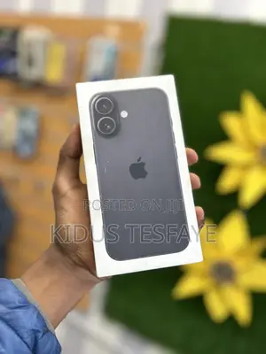 Photo - New Apple iPhone 16 128 GB Black