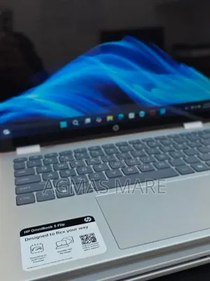 New Laptop HP OmniBook 5 Flip 8GB Intel Core I5 SSD 512GB