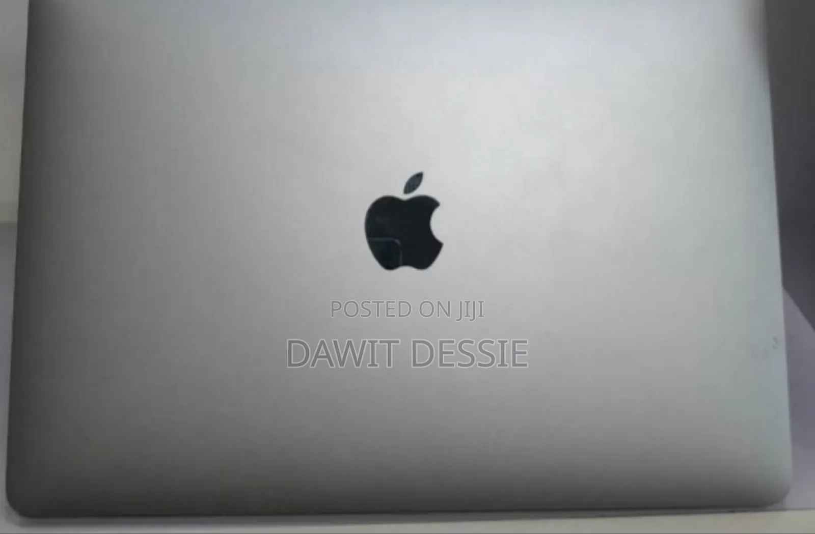 New Laptop Apple MacBook Pro 2017 8GB Intel Core I5 SSD 512GB