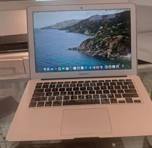 Photo - New Laptop Apple MacBook Air 8GB SSD 256GB