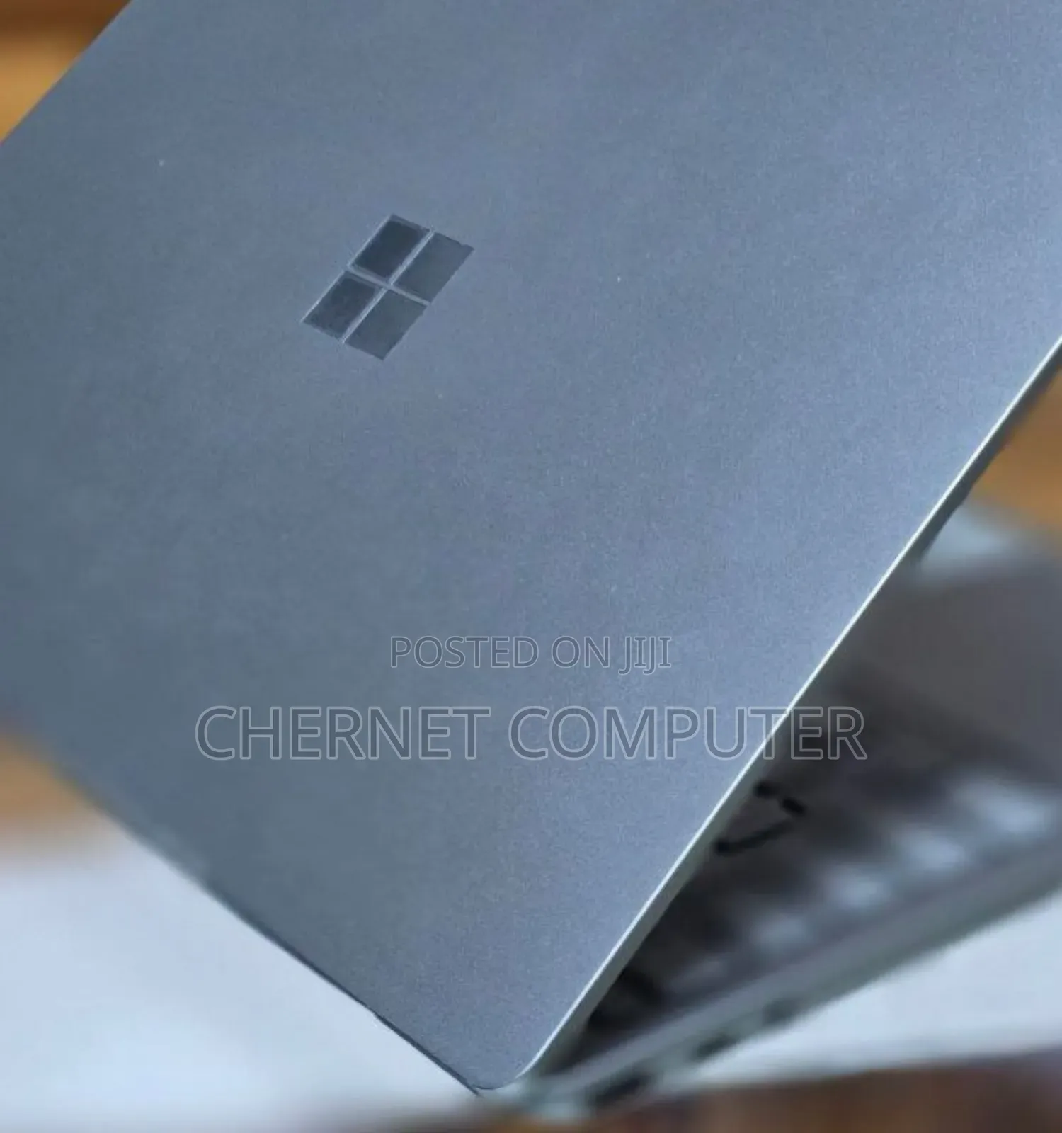 New Laptop Microsoft Surface 8GB Intel Core I5 SSD 256GB