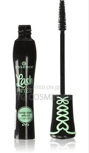 Photo - Essence Maskara