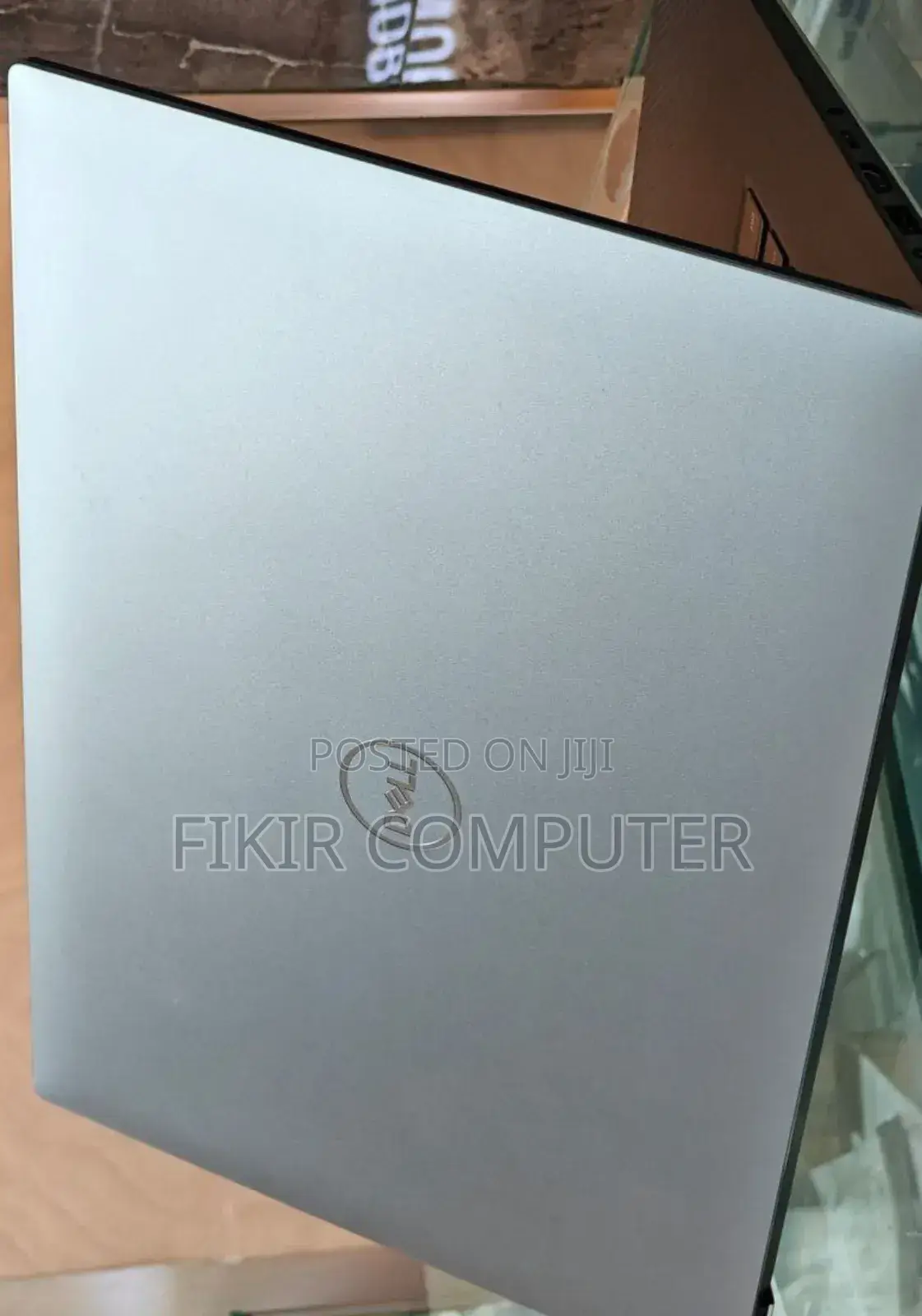 New Laptop Dell Precision 5540 16GB Intel Core I7 SSD 512GB