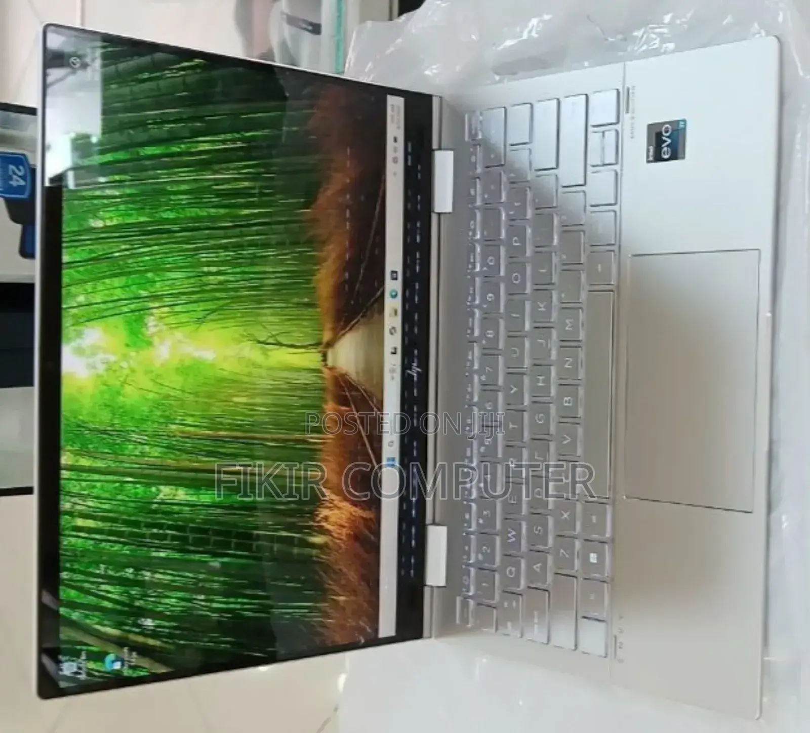 New Laptop HP Envy X360 8GB Intel Core I7 SSD 512GB