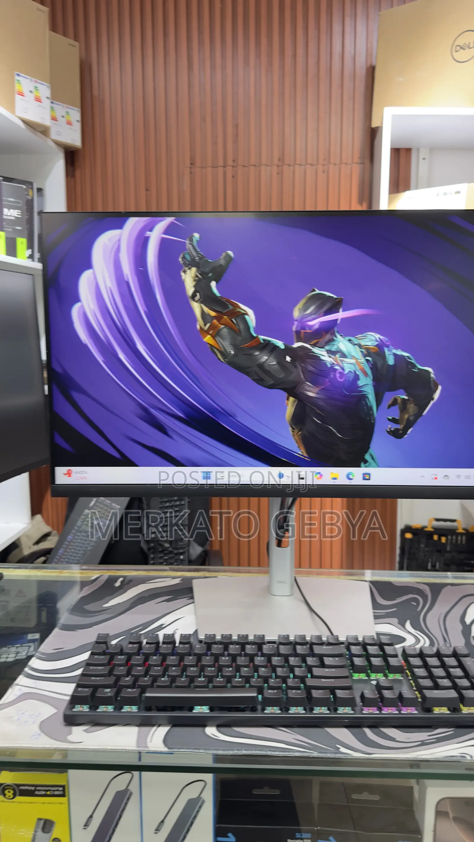 New Desktop Computer Dell Inspiron 24 5000 8GB Intel Core I5 SSD 512GB