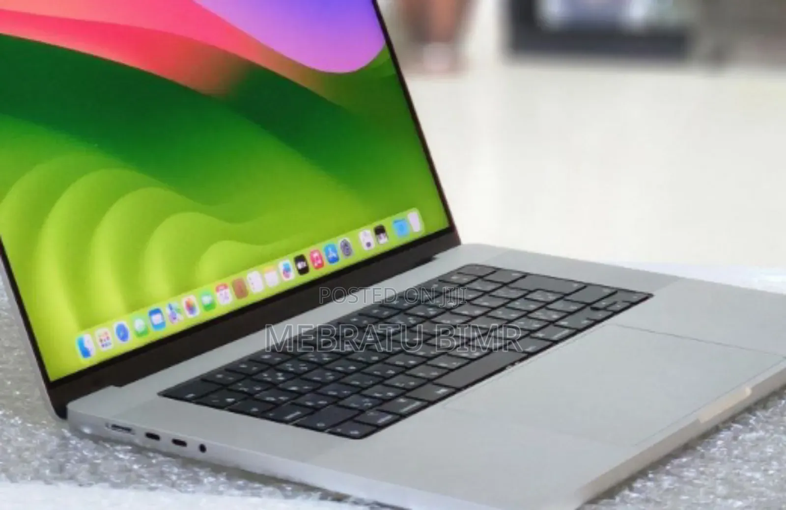 New Laptop Apple MacBook Pro M1 32GB Apple M1 Pro SSD 512GB