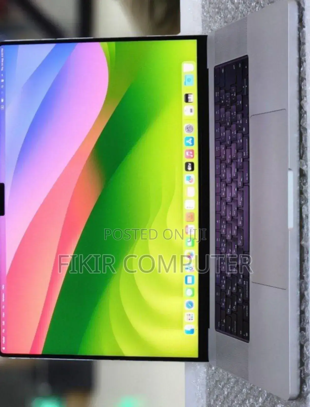 New Laptop Apple MacBook Pro M1 32GB Apple M1 Pro SSD 512GB