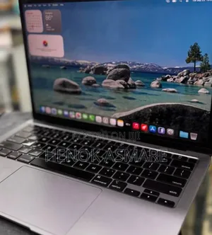 Photo - New Laptop Apple MacBook 8GB Apple M1 SSD 256GB