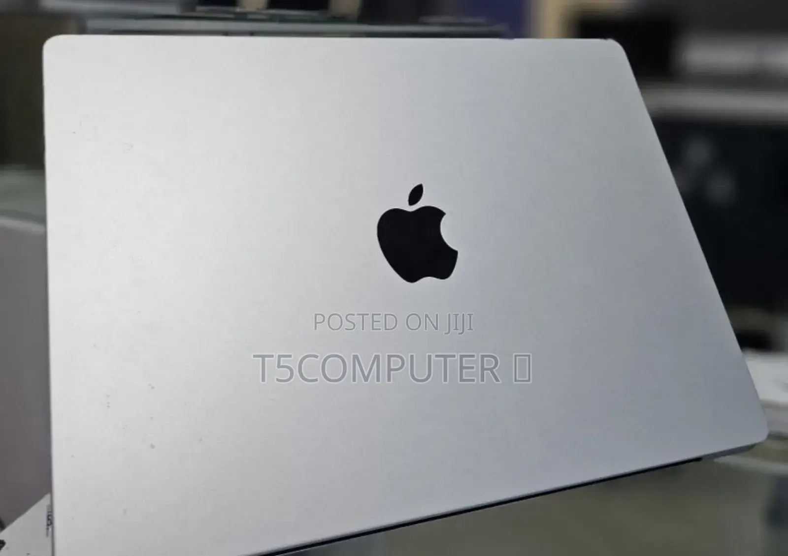 New Laptop Apple MacBook Pro 2023 M3 14-Inch 8GB Apple M3 Pro SSD 512GB